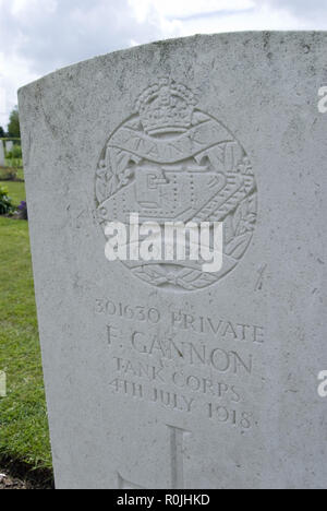 Grave of a World War One Tank Corps soldier at the Villers–Bretonneux Australian National Memorial cemetery, Villers–Bretonneux, France. Stock Photo