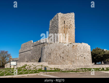 Bastion, Torre dei Giganti (Giants Tower) at Castello Normanno Svevo Aragonese, medieval castle, in town of Monte Sant'Angelo, Apulia, Italy Stock Photo