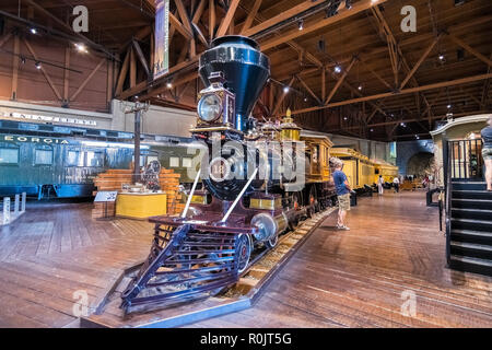 September 22, 2018 Sacramento / CA / USA - Historic locomotive displayed at the California State Railroad Museum Stock Photo