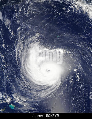 Satellite view of Hurricane Florence in the western Atlantic Ocean ...