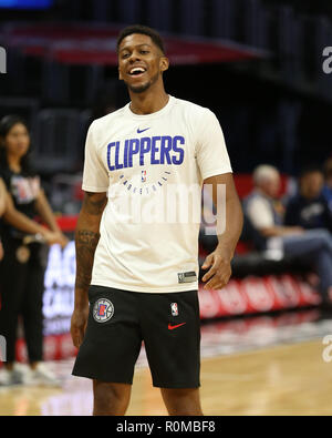 Los Angeles Clippers guard Tyrone Wallace (12) drives against Memphis ...