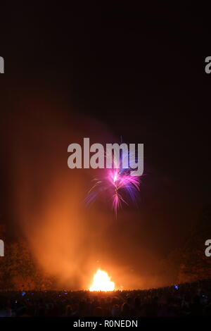Fireworks display at Springhead Park in Rothwell, Leeds, West Yorkshire as part of Bonfire night celebrations run by Leeds City Council. Stock Photo