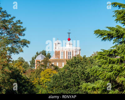 Octogen Room, with Red Time Ball,  Royal Observatory, Greenwich, London, England, UK, GB. Stock Photo