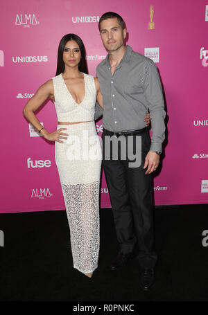 Los Angeles, California, USA. 4th Nov, 2018. Roselyn Sanchez, Eric Winter during arrivals for the 2018 ALMA Awards. Credit: Faye Sadou/AdMedia/ZUMA Wire/Alamy Live News Stock Photo