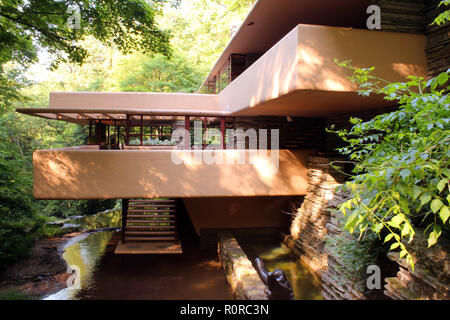 Front entrance to Fallingwater, designed for the Kaufmann family in 1935 by Frank Lloyd Wright, Mill Run, PA Stock Photo