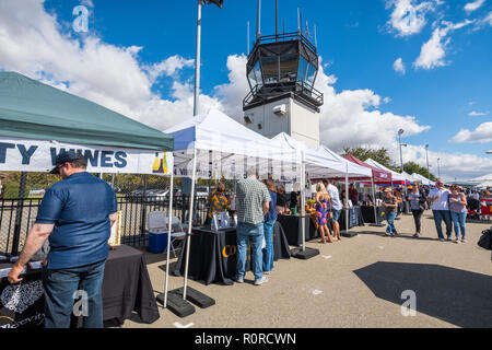 October 6, 2018 Livermore / CA / USA - Wine tasting at the Livermore Municipal Airport Open House event Stock Photo