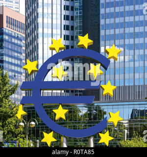 Euro-Skulptur in Frankfurt, Deutschland Stock Photo