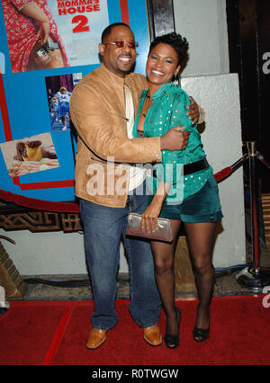 Martin Lawrence and Nia Long arriving at the BIG MOMMA'S HOUSE 2 Premiere at the Chinese Theatre in Los Angeles. January 25, 2006.          -          Stock Photo