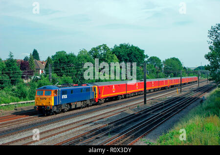 Royal Mail class 325 electric freight multiple unit 325002 operated by ...