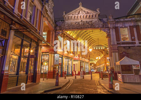 LONDON, GREAT BRITAIN - SEPTEMBER 18, 2017: The gallery of Leadenhall market at night. Stock Photo