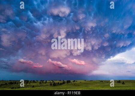 Scenic Wyoming landscape with dramatic mammatus clouds at sunset near Lusk Stock Photo