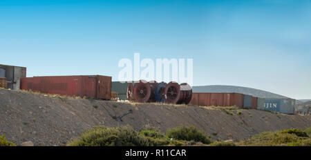a large reel of wire cable on an old fashioned or vintage crane. vintage  lifting gear and carnage Stock Photo - Alamy