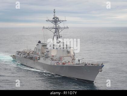 guided-missile destroyer USS ''Farragut'' (DDG-37) launches a RIM-67 ...