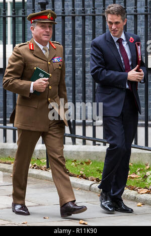 London, UK. 6th November, 2018. Gavin Williamson MP, Secretary of State for Defence, and General Sir Nick Carter, Chief of the Defence Staff, leave 10 Stock Photo