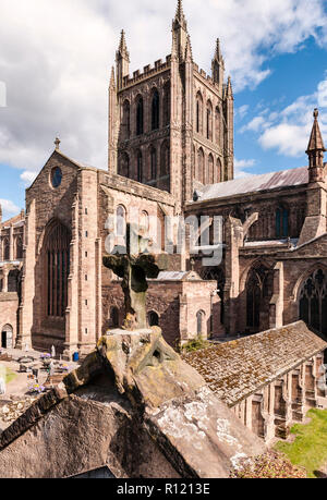 Herefordshire, UK. Hereford Cathedral dates mainly from the 14c, with early Norman foundations. The central tower was built around 1320 Stock Photo