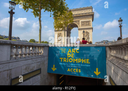 boutique triumph paris