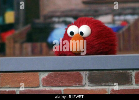 New York, NY, USA. 08th Nov, 2018. 2018 Elmo at Today Show to talk about new season of Sesame Street in New York November 08, 2018 Credit: Rw/Media Punch/Alamy Live News Stock Photo