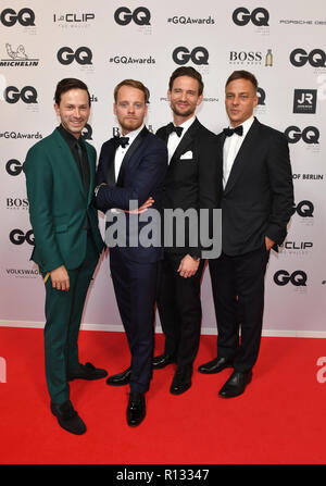 Berlin, Germany. 08th Nov, 2018. The cast of 'The Boat' is coming to the gala 'GQ Men of the Year 2018'. Credit: Jens Kalaene/dpa/Alamy Live News Stock Photo