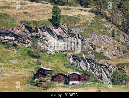 Sunny day in Zermatt, Switzerland Stock Photo - Alamy