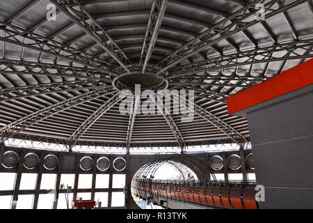 Interior metro train station, Mexico City Stock Photo