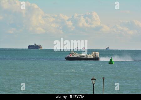 isle of Wight hovercraft crossing the solent coming into portsmouth Stock Photo