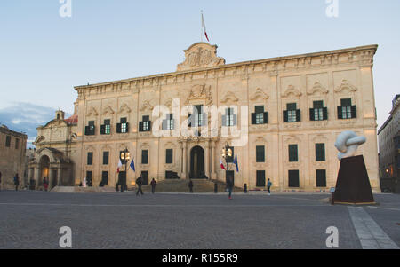 Auberge de Castille (Auberge de Castille, Leon et Portugal) in Valletta, Malta Stock Photo