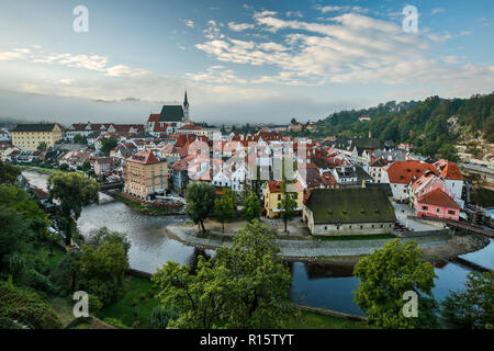 St. Vitus Church, colorful houses and Vltava (Moldau) River, Cesky Krumlov, Czech Republic Stock Photo