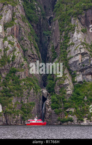 ROCKY HARBOUR, NEWFOUNDLAND, CANADA - Tour boat on Western Brook Pond, in Gros Morne National Park. Stock Photo