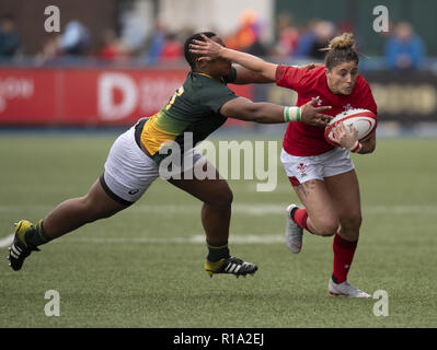 Cardiff, Wales, UK. 10th Nov, 2018. Wales Jess Kavanagh in action during Wales Women v South Africa Women.Autumn Internationals at Cardiff Arms Park Cardiff United Kingdom. Credit: Graham Glendinning/SOPA Images/ZUMA Wire/Alamy Live News Stock Photo