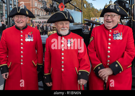 London UK, 11th November 2018: Chelsea Pensioners at The National Service of Remembrance at the Cenotaph London on Remembrance Sunday. Credit: On Sight Photographic/Alamy Live News Stock Photo
