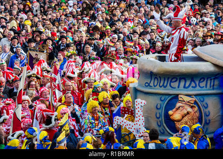 Düsseldorf, Germany. 11 November 2018. The German carnival season traditionally starts at 11 minutes past 11 o'clock on 11 November which today coincided with the centenary of Armistice Day, the end of World War I. Photo: 51North/Alamy Live News Stock Photo