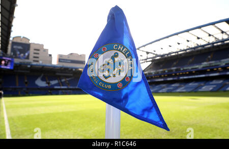 Corner Flag with Chelsea Crest and Stamford Bridge in the Background  Editorial Photo - Image of flag, soccer: 189470651