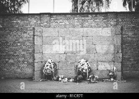 Auschwitz Nazi concentration and extermination camp. 'Death Wall' located in yard at the side of Block 11 of Auschwitz concentration camp. Auschwitz,  Stock Photo