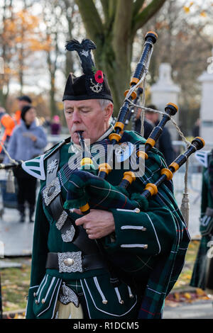 Leicester, UK. 11th Nov, 2018. 100 years on from World War One, Remembrance Day Ceremony at Victoria Park in Leicester. Credit Andy Morton/Alamy Live News. Stock Photo