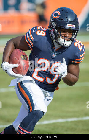 Chicago, Illinois, USA. 11th Nov, 2018. - Bears #52 Khalil Mack sacks Lions  Quarterback #9 Matthew Stafford during the NFL Game between the Detroit  Lions and Chicago Bears at Soldier Field in