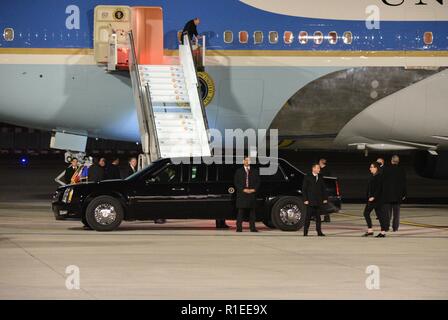 November 09, 2018 - Paris, France: US Air Force One, the American presidential plane, lands in Orly. L'avion presidentiel americain, le US Air Force One, sur le tarmac de l'aeroport d'Orly. *** FRANCE OUT / NO SALES TO FRENCH MEDIA *** Stock Photo