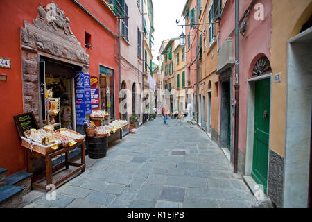 Alley at fishing village Portovenere, province La Spezia, Riviera di Levante, Liguria, Italy Stock Photo