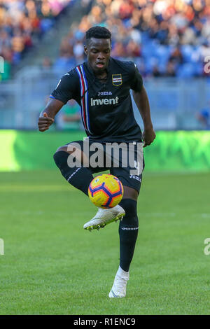 Rome, Italy. 11th Nov, 2018. 11th November 2018, Stadio Olimpico, Rome, Italy; Serie A Football, Roma versus Sampdoria; Ronaldo Vieira of Sampdoria controls the ball Credit: Giampiero Sposito/Pacific Press/Alamy Live News Stock Photo