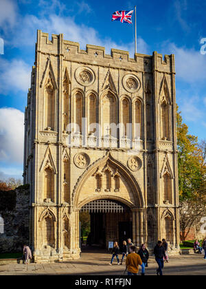 Abbey Gate Bury St Edmunds - a 14th century stone gatehouse, designed to be the gateway for the Great Courtyard of the Abbey Stock Photo