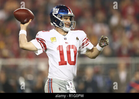 Santa Clara, CA. 12th Nov, 2018. New York Giants quarterback Eli Manning (10) makes a pass attempt in the first half during the game between the New York Giants and the San Francisco 49ers at Levi Stadium, in Santa Clara, CA. (Photo by Peter Joneleit for Cal Sport Media) Credit: csm/Alamy Live News Stock Photo