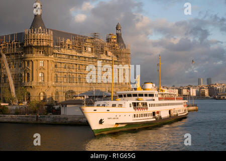 Bosphorus passenger ferry at Turyol Haydarpasa railway station and pier in Kadikoy, Istanbul, Turkey Stock Photo
