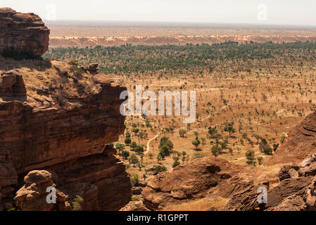 Sahel landscape seen trom the Bandiagara Escarpment in Dogon country, Mali, Africa Stock Photo