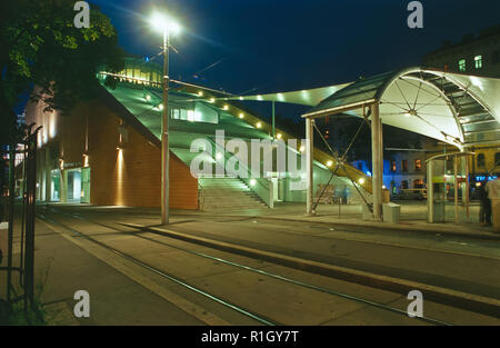 Wien, Hauptbibliothek am Gürtel, Urban-Loritz-Platz 2A Stock Photo
