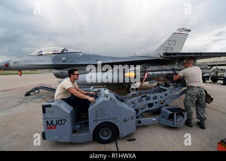 U.S. Air Force hydraulics technicians from the 18th Component ...