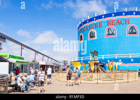 Pleasure Beach Funfair Rides Great Yarmouth Norfolk England Stock Photo ...