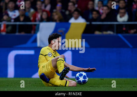 MADRID, SPAIN - NOVEMBER 06: Thomas Delaney of Borussia Dortmund in action during the Group A match of the UEFA Champions League between Club Atletico de Madrid and Borussia Dortmund at Estadio Wanda Metropolitano on November 6, 2018 in Madrid, Spain.  (MB Media) Stock Photo