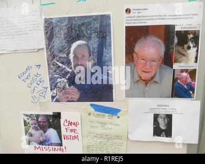 Chico, USA. 13th Nov, 2018. A bulletin board with missing persons reports in front of an emergency shelter in Chico, a neighboring town of Paradise. 50,000 people had to leave the danger zone, more than 1300 are scattered in emergency shelters, in many places there is no mobile phone reception. It's chaos. (to dpa 'Paradise as hell on earth - 'Will create a new church' of 14.11.2018) Credit: Barbara Munker/dpa/Alamy Live News Stock Photo