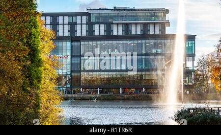Genting Hotel with a lake in the foreground at the NEC, Birmingham. Stock Photo
