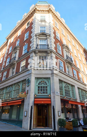 Wide angle shot of 45 Jermyn Street restaurant entrance in Mayfair ...