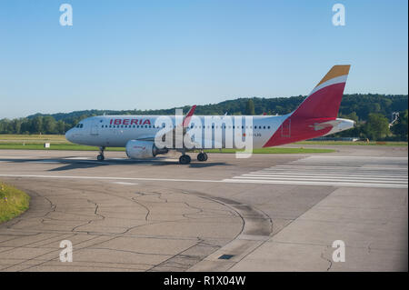 26.05.2017, Zurich, Switzerland, Europe - An Iberia A320 passenger plane is seen shortly before take-off from Zurich's Airport Kloten. Stock Photo